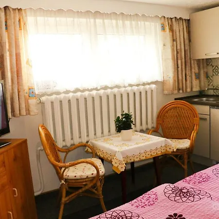 Doppelzimmer In Apartment Kuehlungsborn